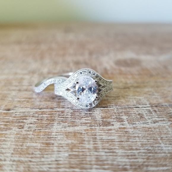 2ct Oval Pave Ring Set - Picture 5 of 5